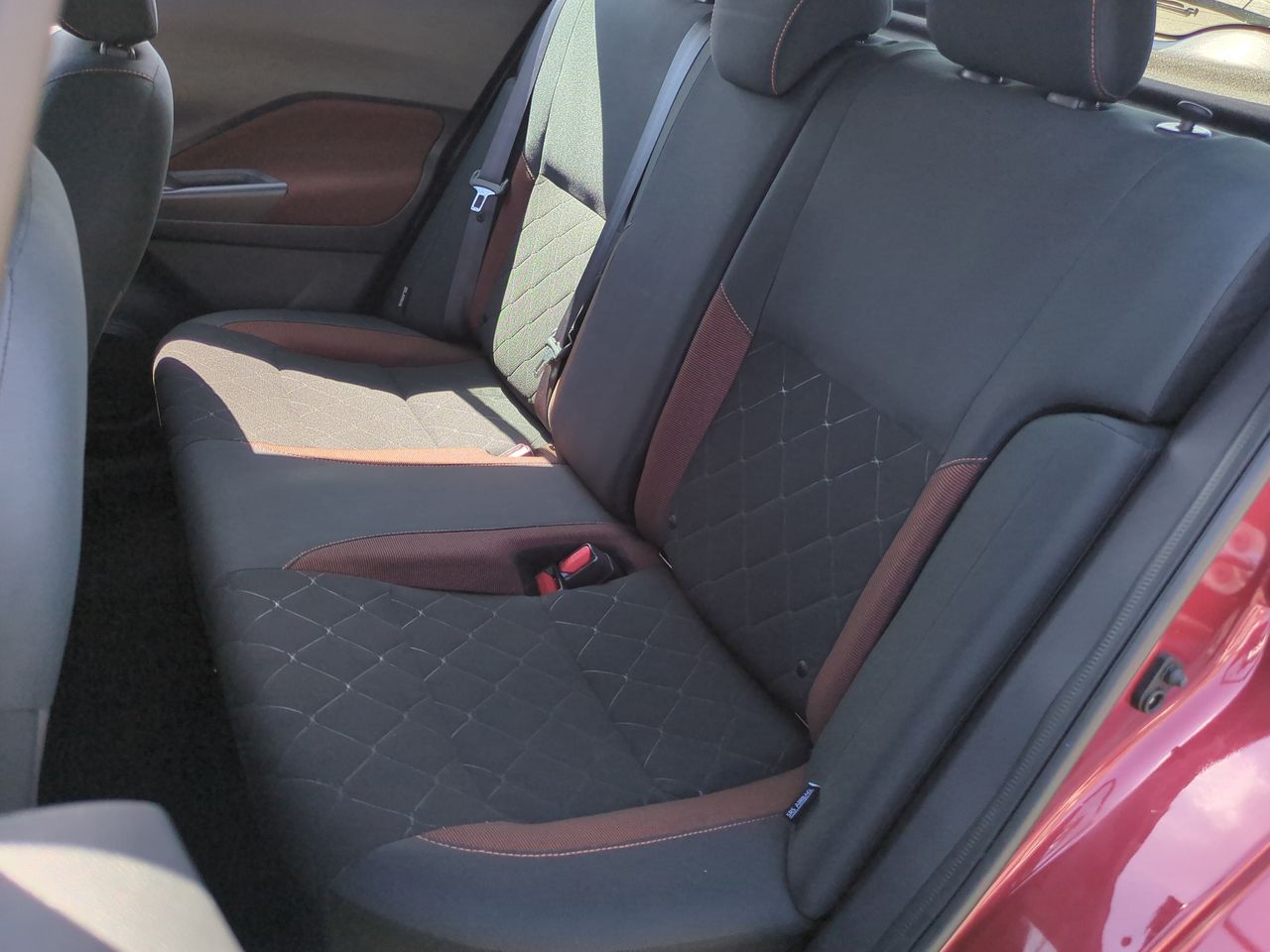 2020 Nissan Kicks SR photo 17