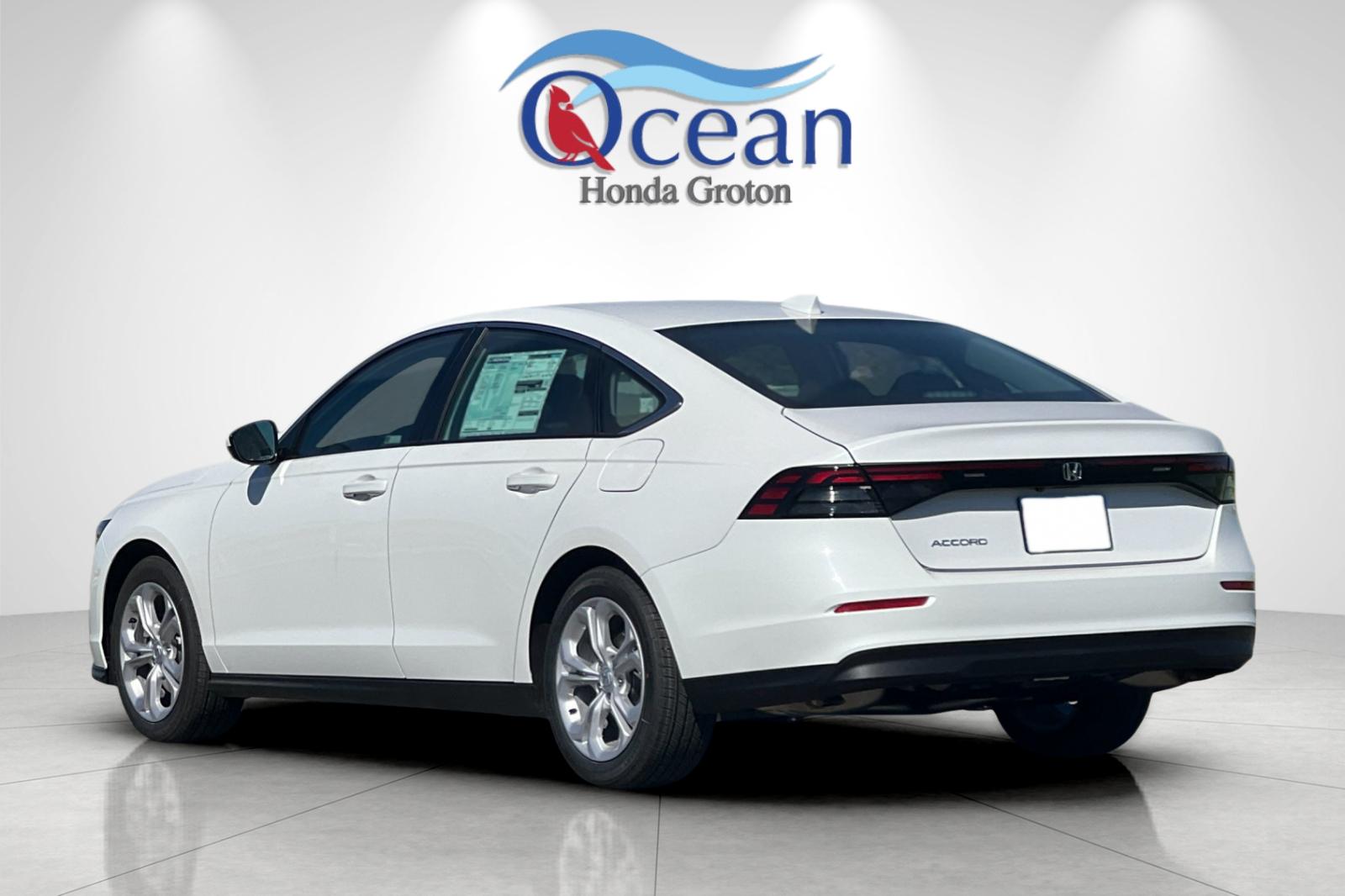2025 Honda Accord LX photo 3