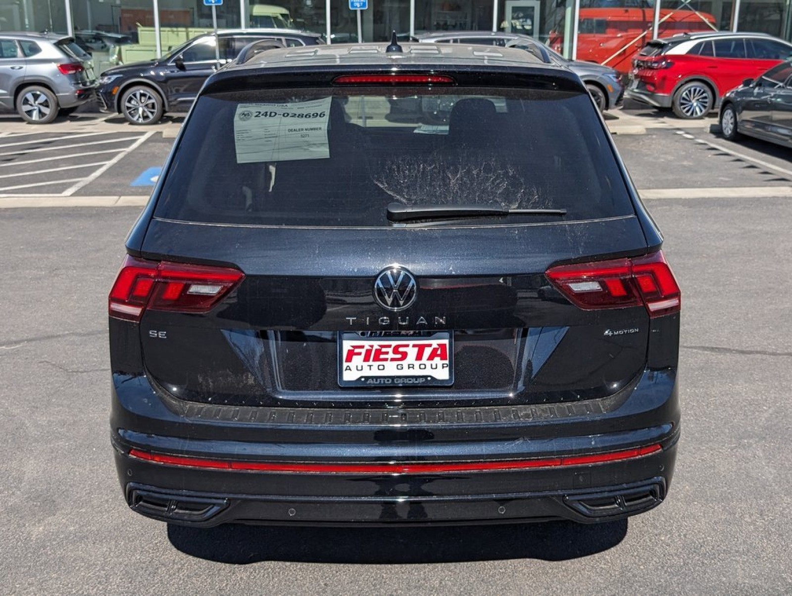 New 2024 Deep Black Pearl Effect Volkswagen 2.0T SE R-Line Black image 6