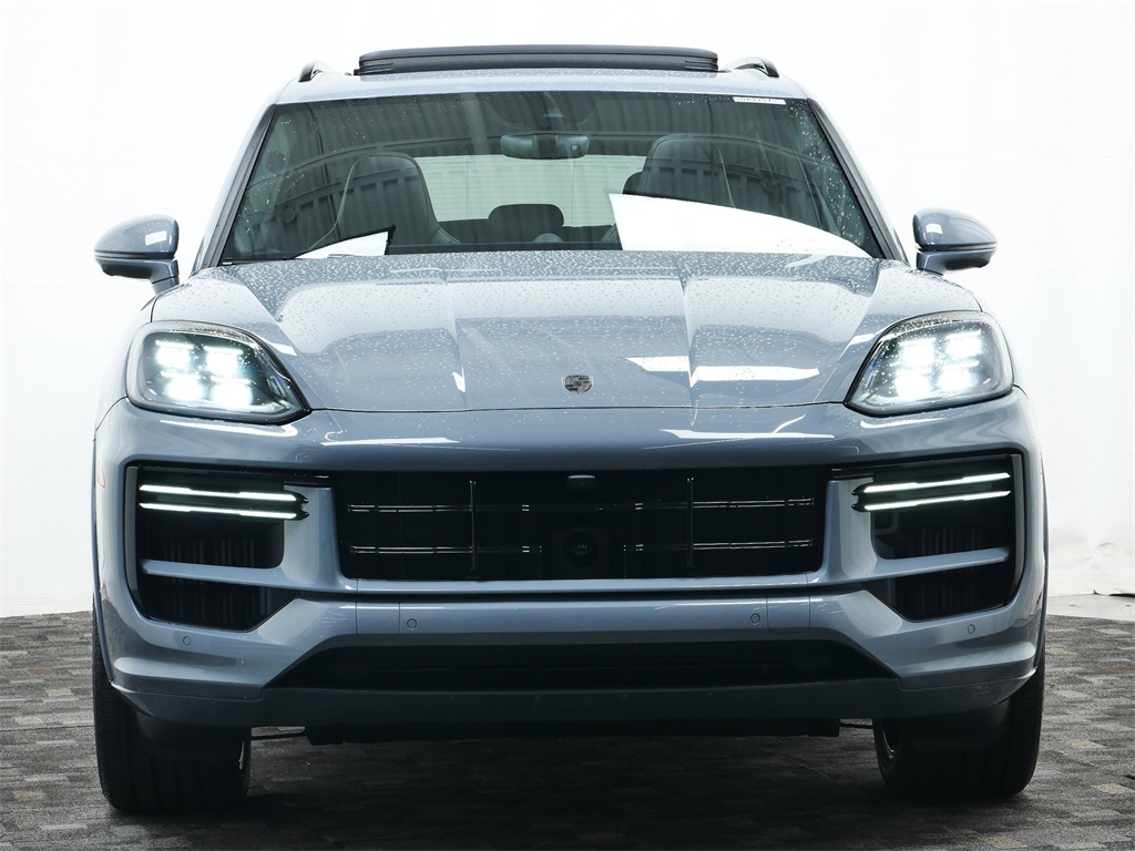 2025 Porsche Cayenne E-Hybrid Turbo photo 10
