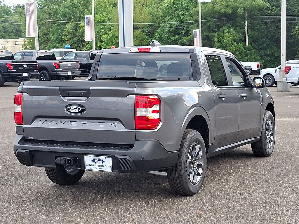 2025 Ford Maverick XLT photo 3