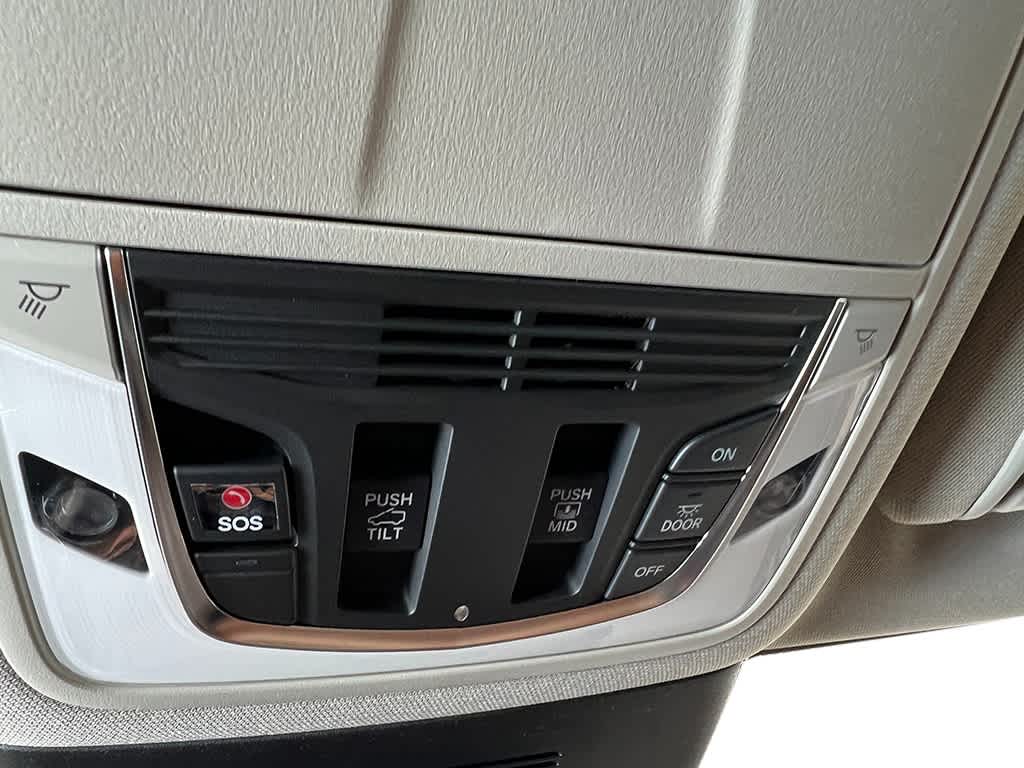 2026 Acura MDX Technology SH-AWD photo 23