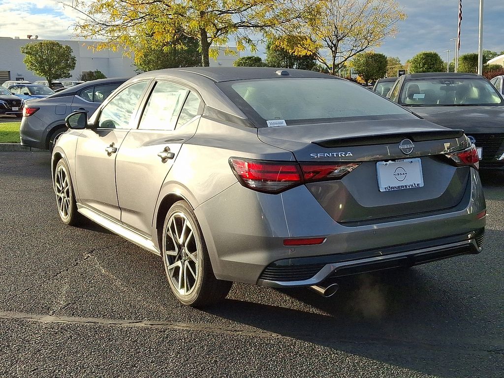 2025 Nissan Sentra SR photo 2