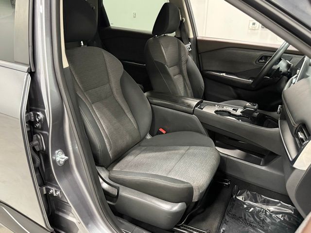 2021 Nissan Rogue S photo 27