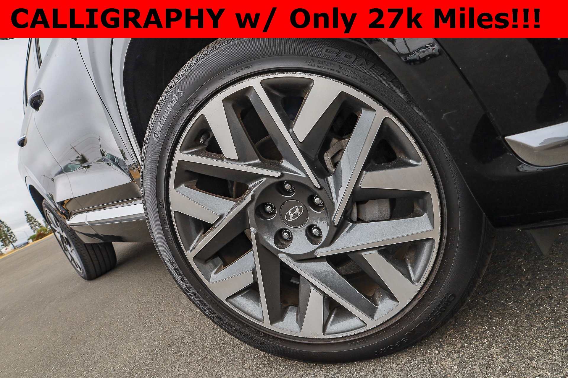 2022 Hyundai Santa Fe Calligraphy photo 2