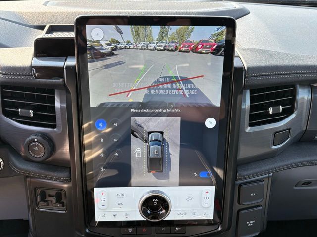 2025 Ford F-150 Lightning photo 30