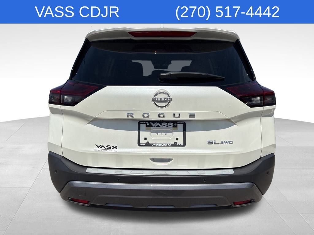 2022 Nissan Rogue SL photo 5