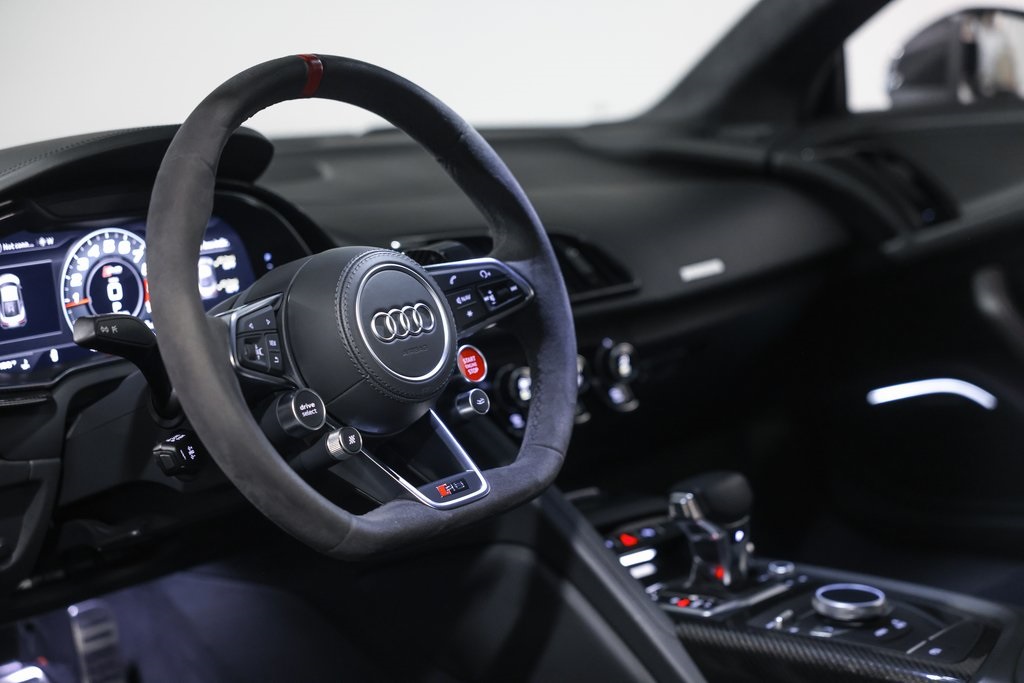 2018 Audi R8 5.2 Plus photo 29
