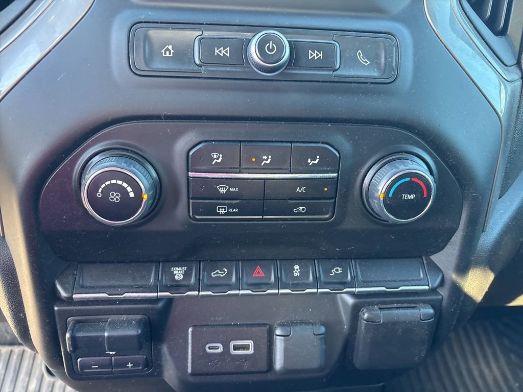 2023 Chevrolet Silverado 2500HD Custom photo 19