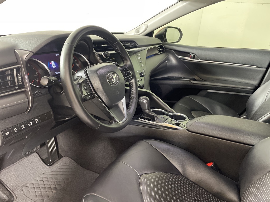 2019 Toyota Camry XSE V6 photo 19