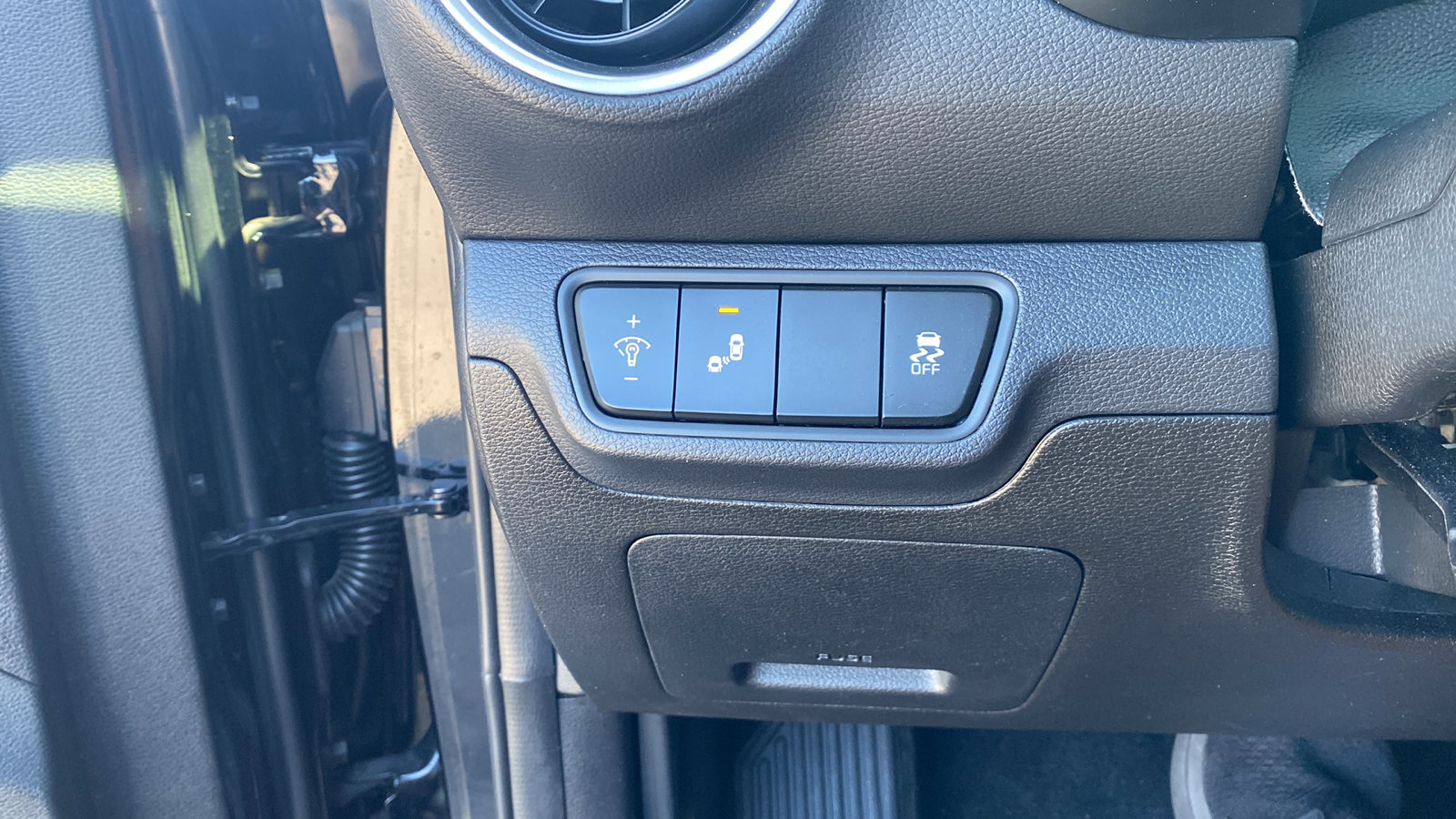 2023 Kia Forte LXS photo 17