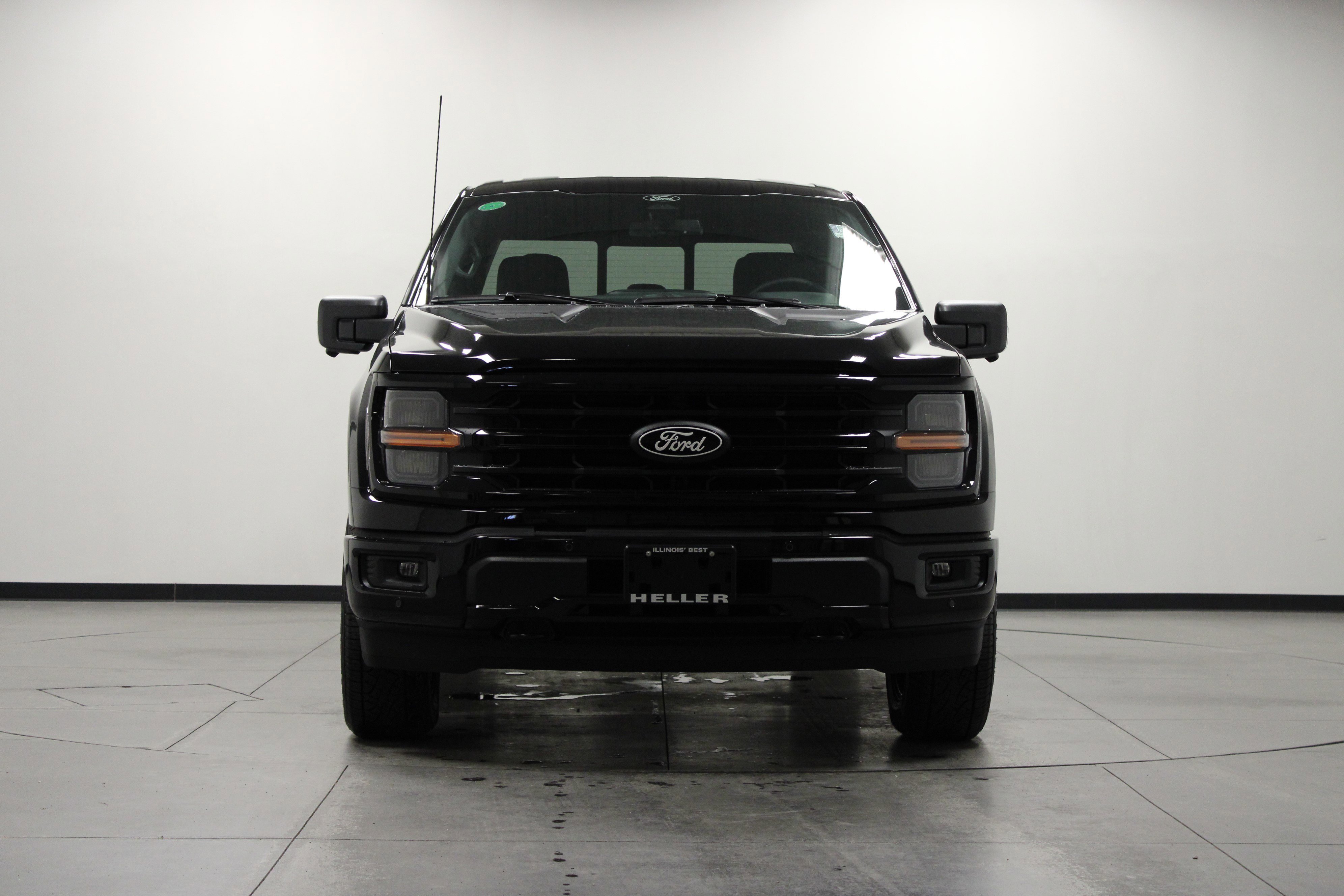 2025 Ford F-150 XLT photo 7