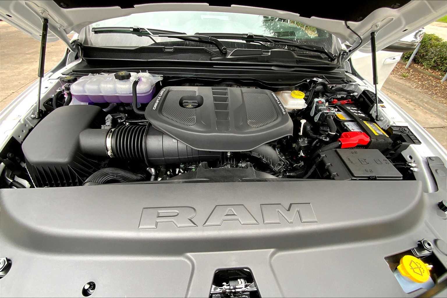 2025 Ram 1500 Limited photo 15