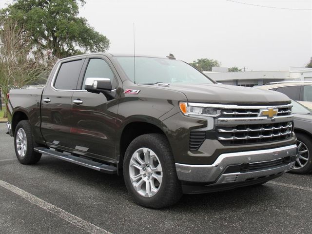 2023 Chevrolet Silverado 1500 LTZ's photo
