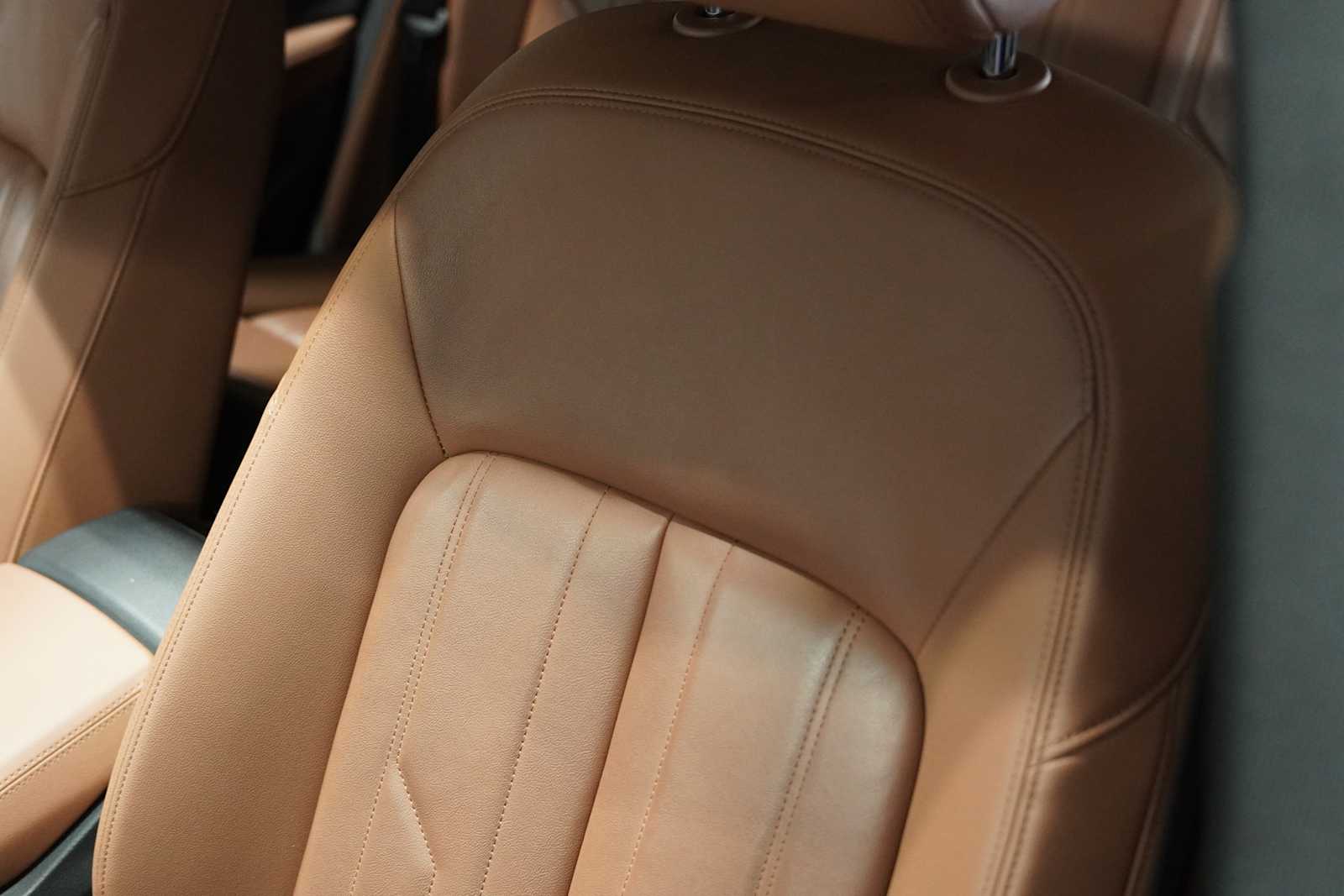 2021 Audi e-tron Premium photo 11