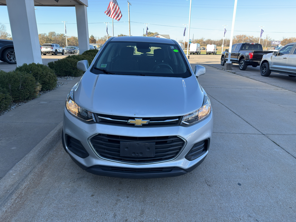 Used 2017 Chevrolet Trax LS with VIN 3GNCJNSB7HL274985 for sale in Manhattan, KS