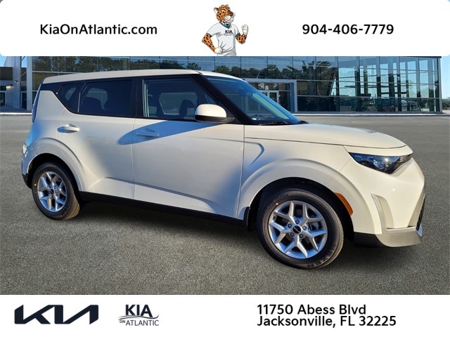 2025 Kia Soul LX's photo