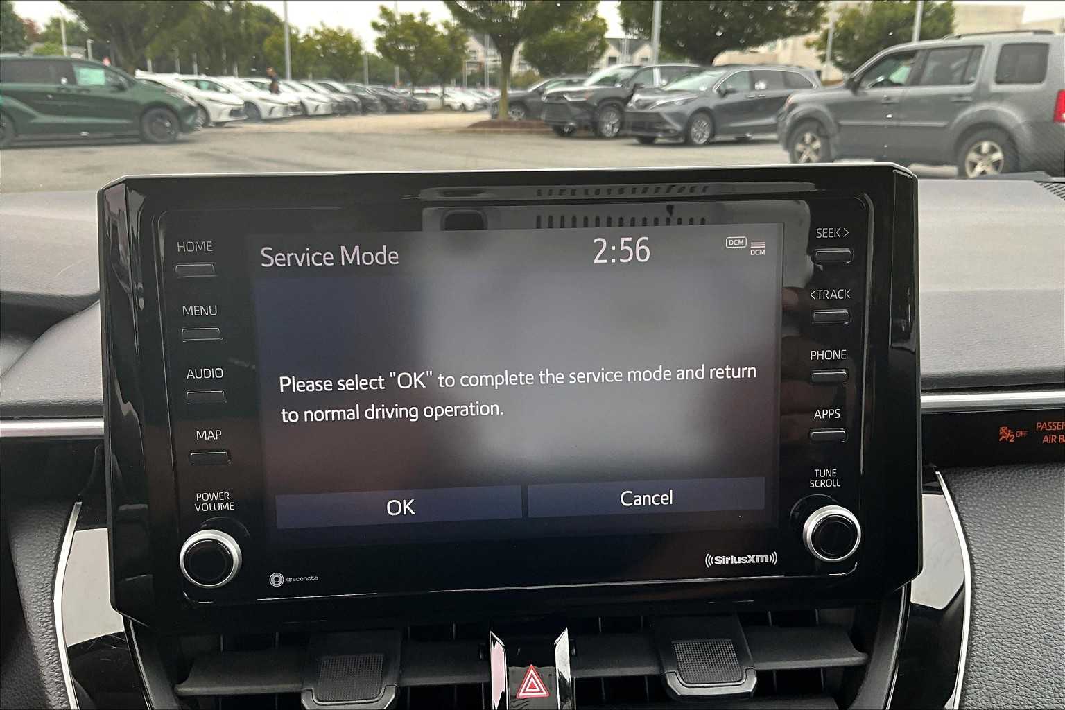 2022 Toyota Corolla LE photo 31