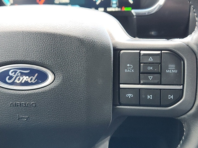 2023 Ford F-150 Lariat photo 17
