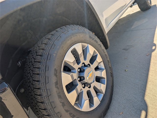 2025 Chevrolet Silverado 2500HD photo 5