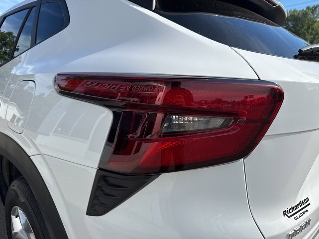 2024 Chevrolet Trax LS photo 16