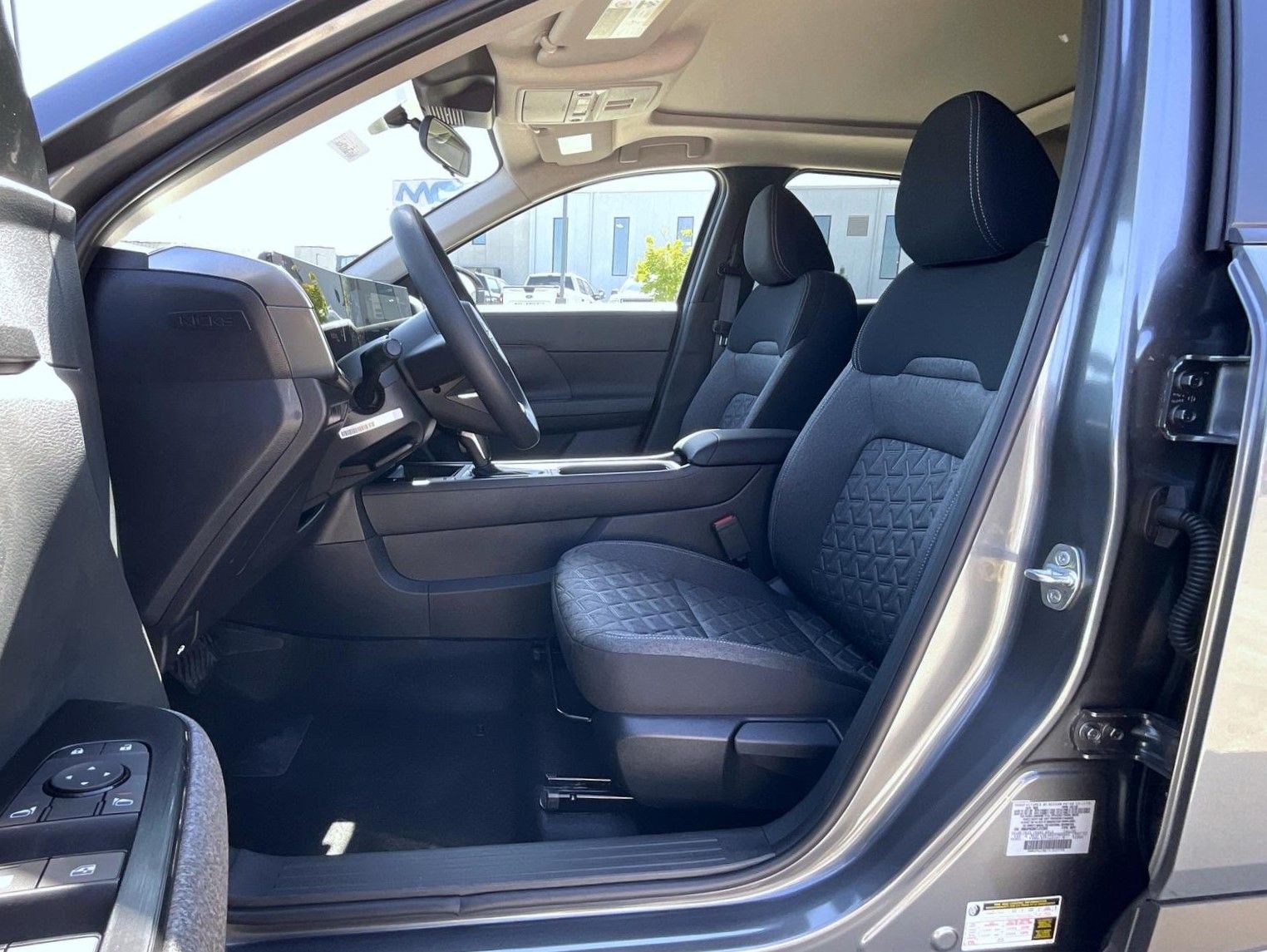 2026 Nissan Kicks SV photo 10