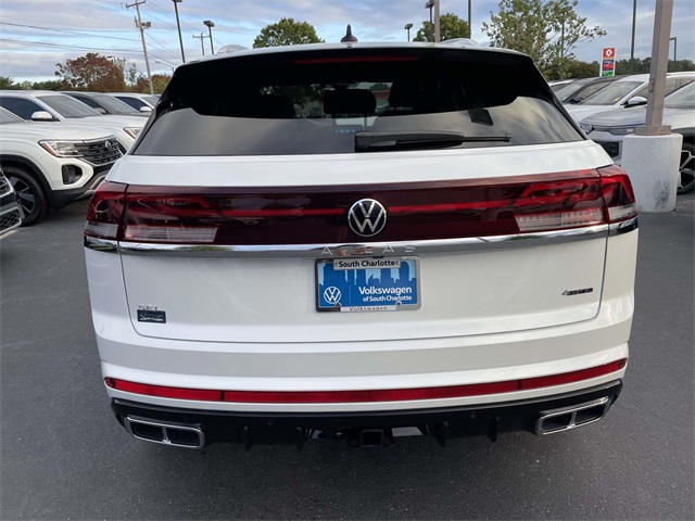 2026 Volkswagen Atlas Cross Sport SEL Premium R-Line photo 4