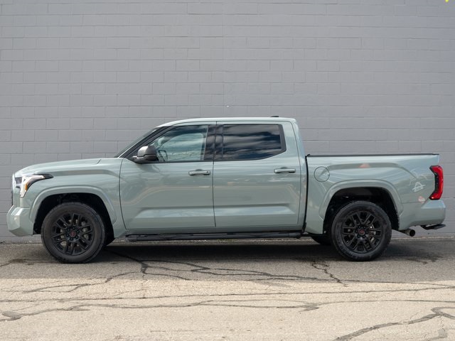 2023 Toyota Tundra SR5 photo 2
