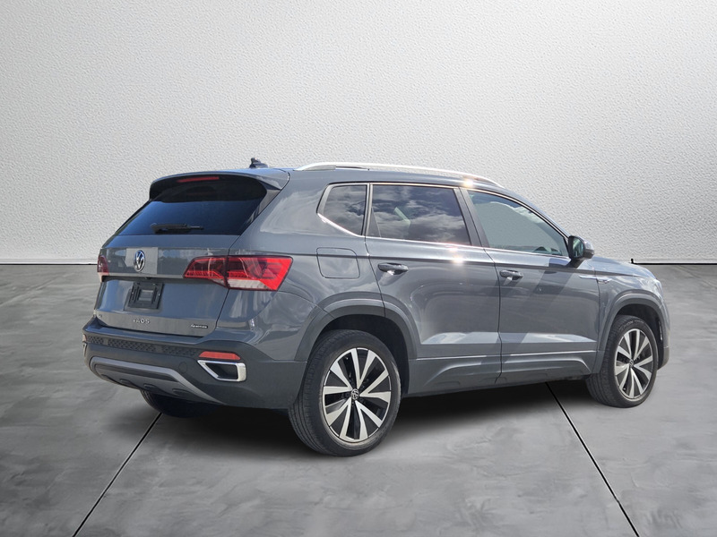 2022 Volkswagen Taos SE photo 4