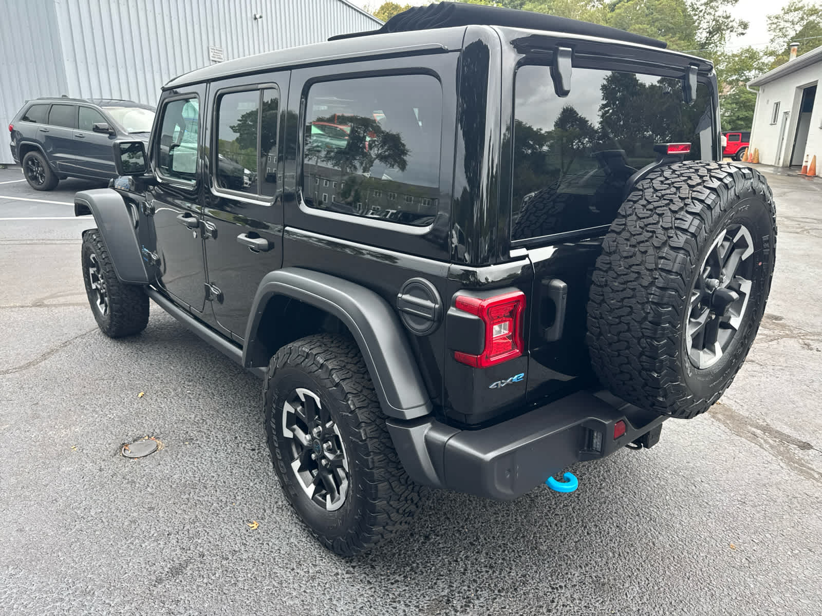 2024 Jeep Wrangler 4xe Rubicon photo 6