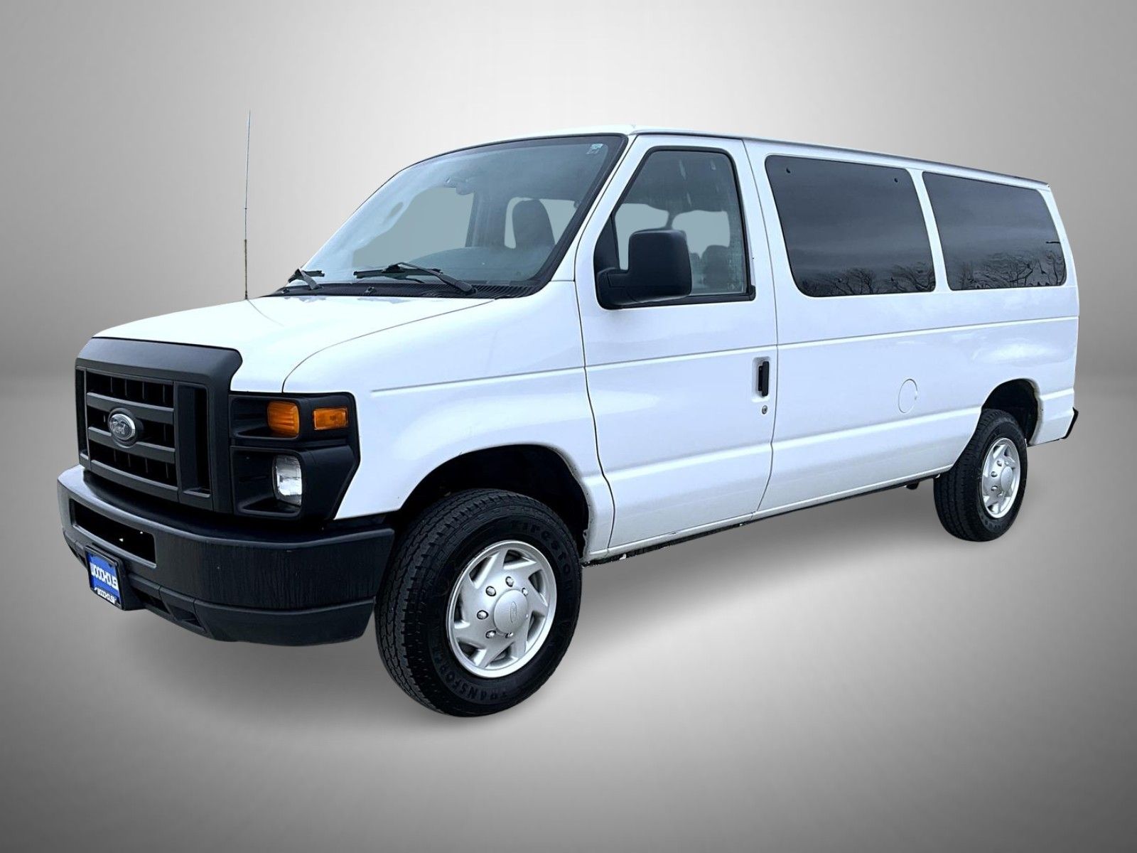 2012 Ford E-Series Econoline Wagon XL's photo
