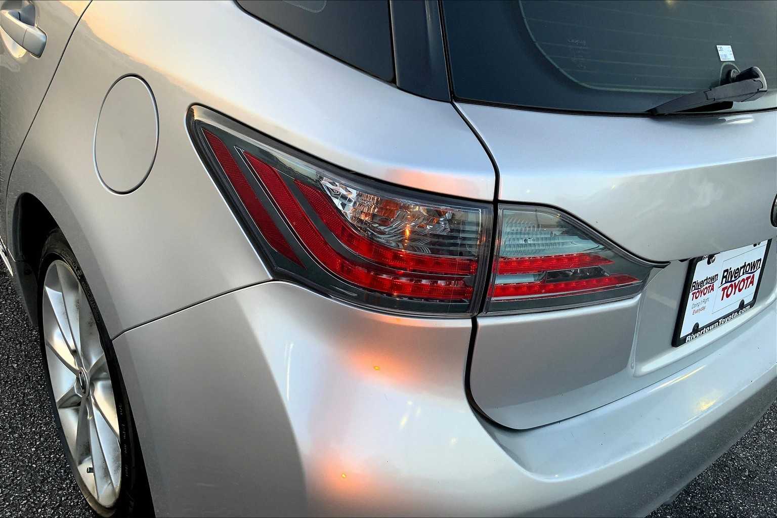 2013 Lexus CT 200h photo 27