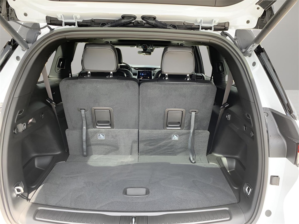 2025 Jeep Grand Cherokee Altitude X photo 17