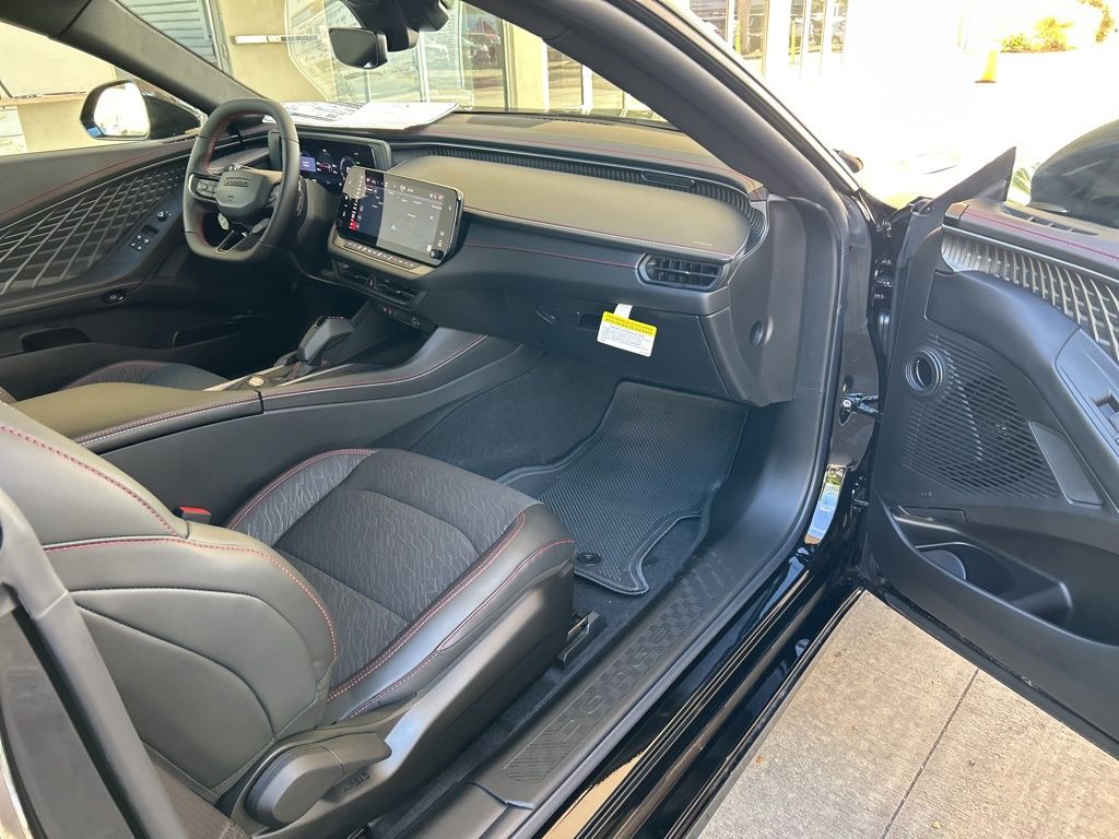 2025 Dodge Charger R/T photo 22