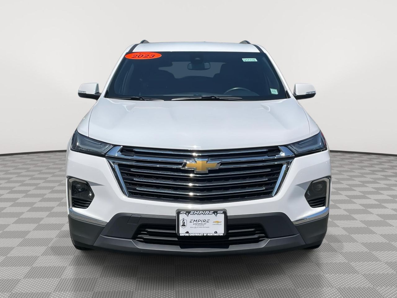 2023 Chevrolet Traverse Leather photo 2