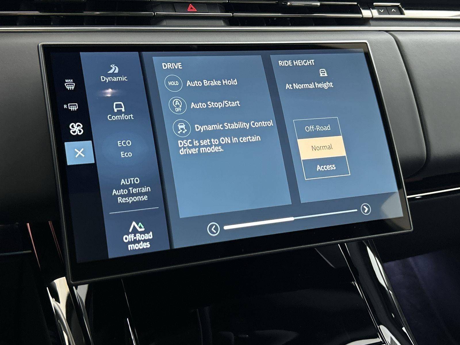 2025 Land Rover Range Rover Sport SE photo 16