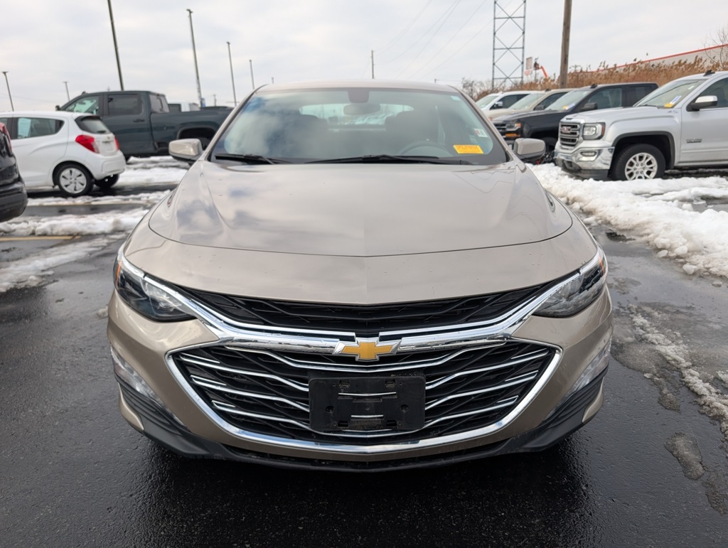 Used 2022 Chevrolet Malibu 1LT with VIN 1G1ZD5STXNF207010 for sale in Hamburg, NY