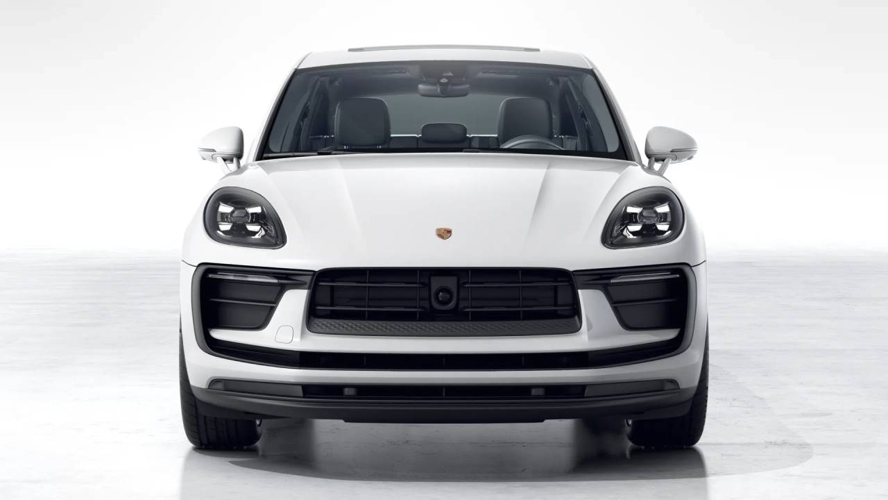 2026 Porsche Macan Base photo 9
