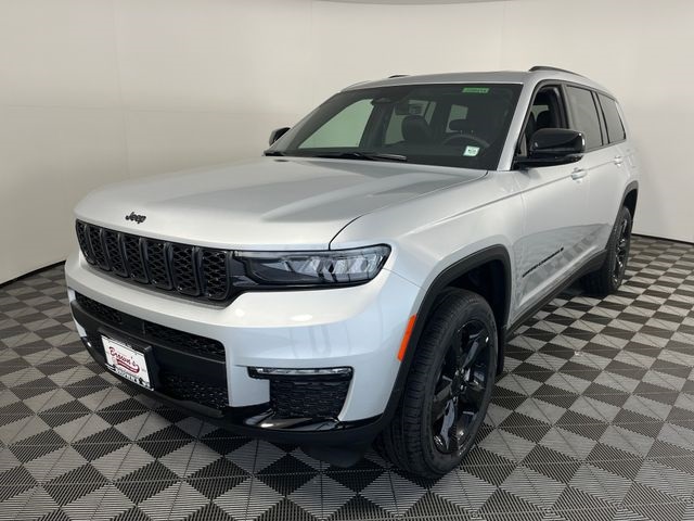 2025 Jeep Grand Cherokee Limited photo 5
