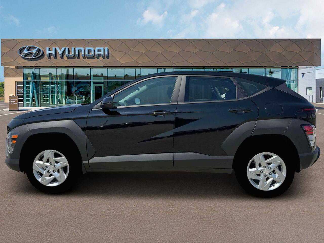 2026 Hyundai Kona SE photo 2