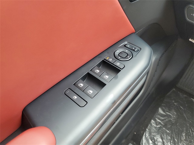 2025 Kia K4 GT-Line photo 24