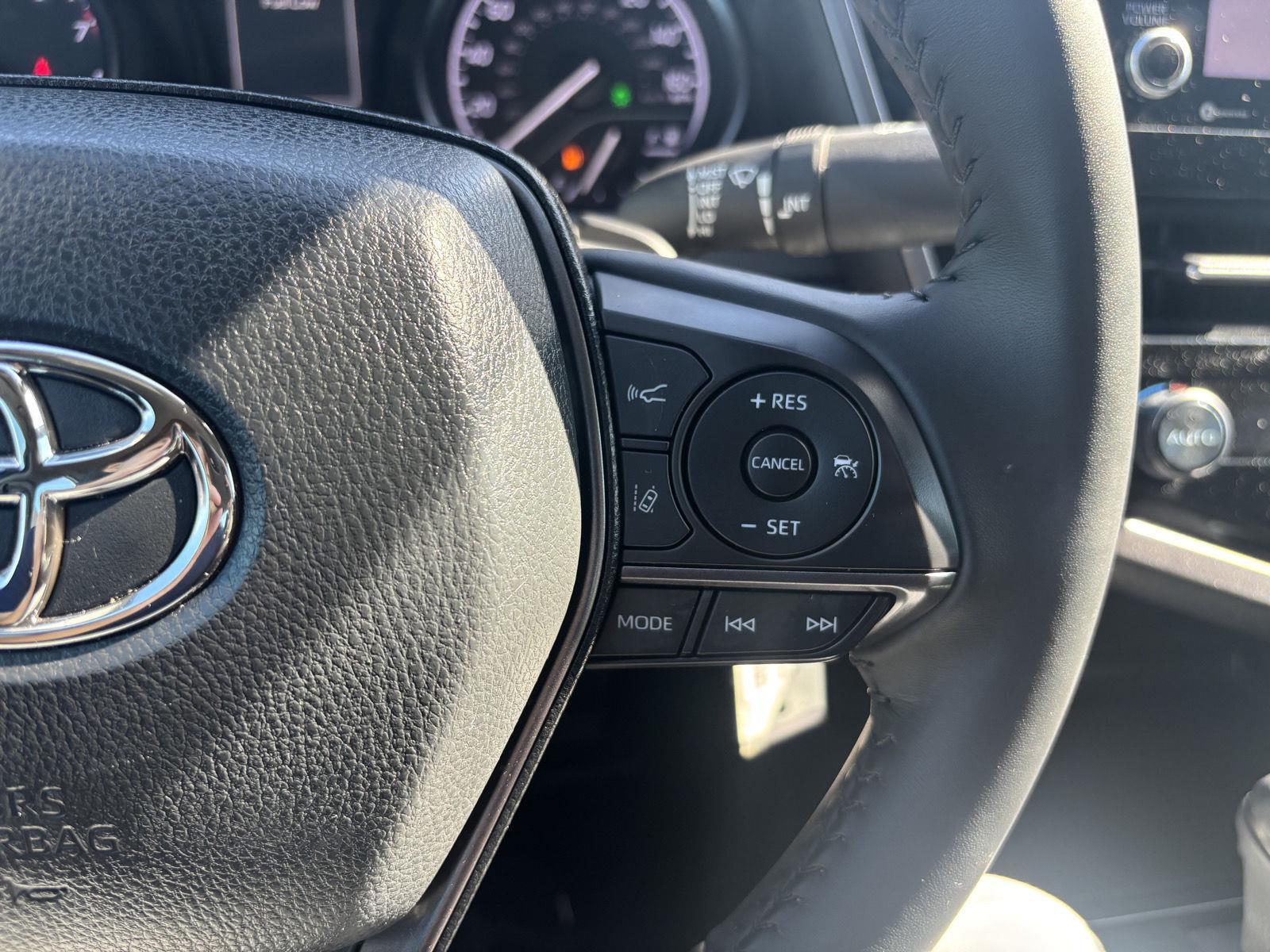 2023 Toyota Camry SE photo 21