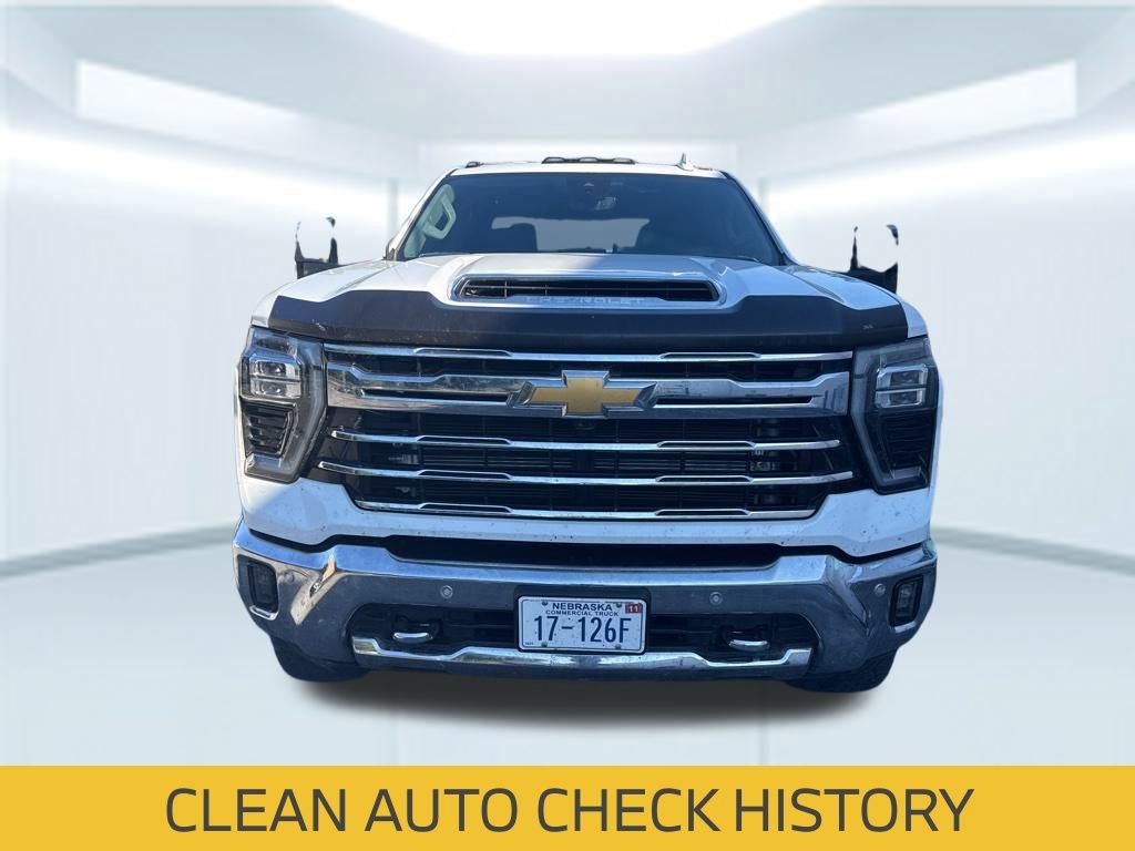 2024 Chevrolet Silverado 2500HD LTZ photo 2