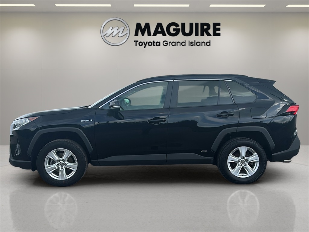 2021 Toyota RAV4 Hybrid XLE photo 2