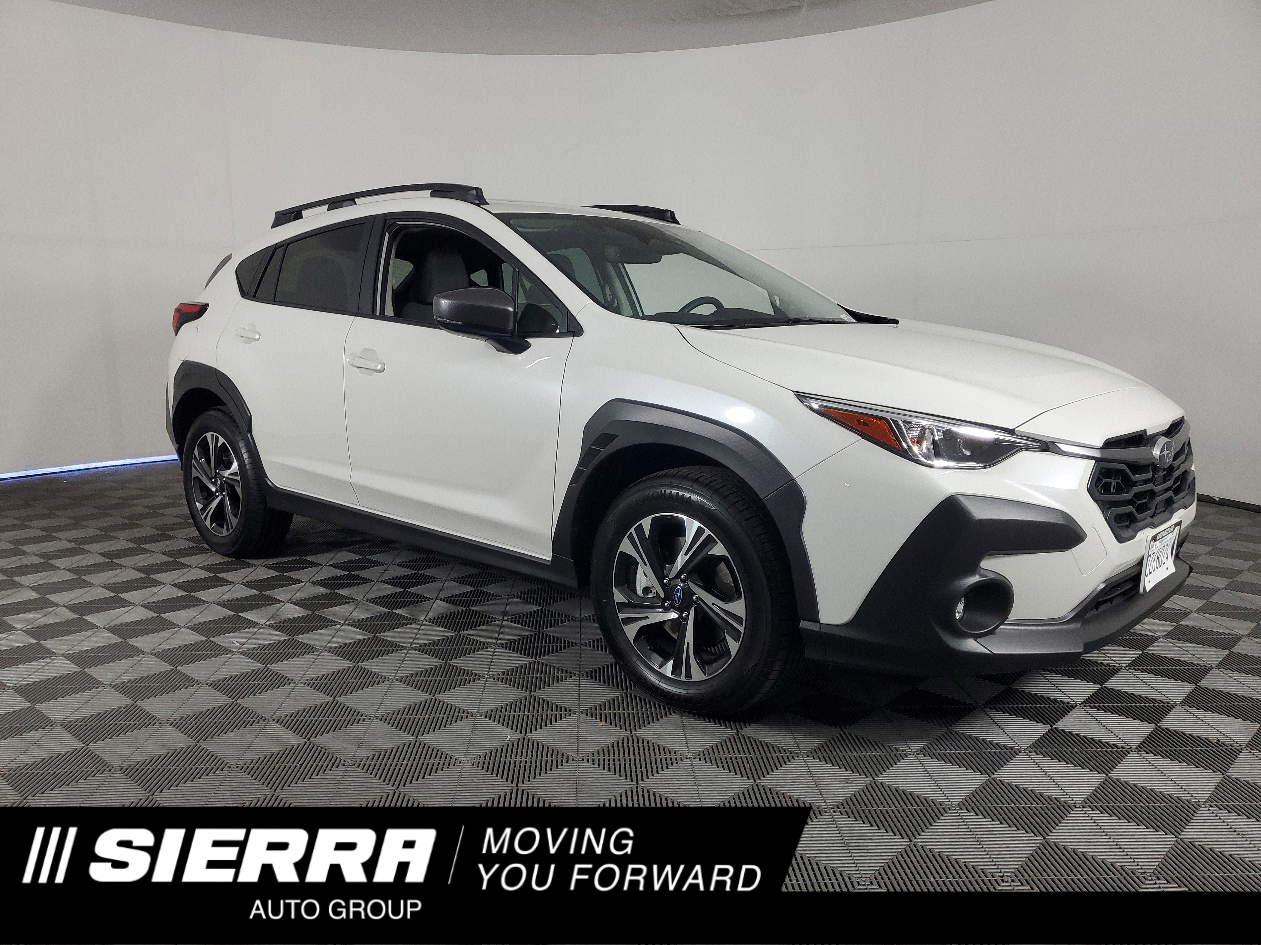 Used 2025 Crystal White Pearl Subaru Premium image 1