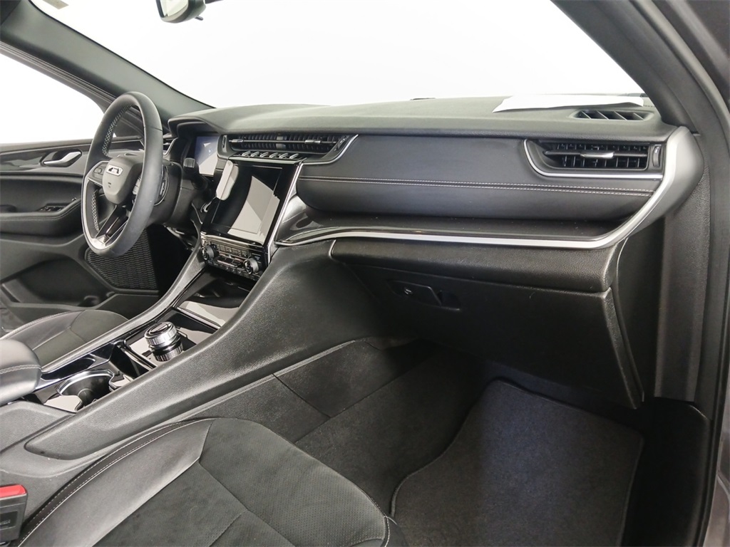 2023 Jeep Grand Cherokee Altitude photo 14