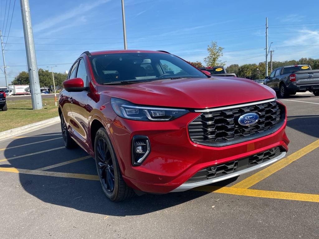 2023 Ford Escape ST-Line Elite's photo