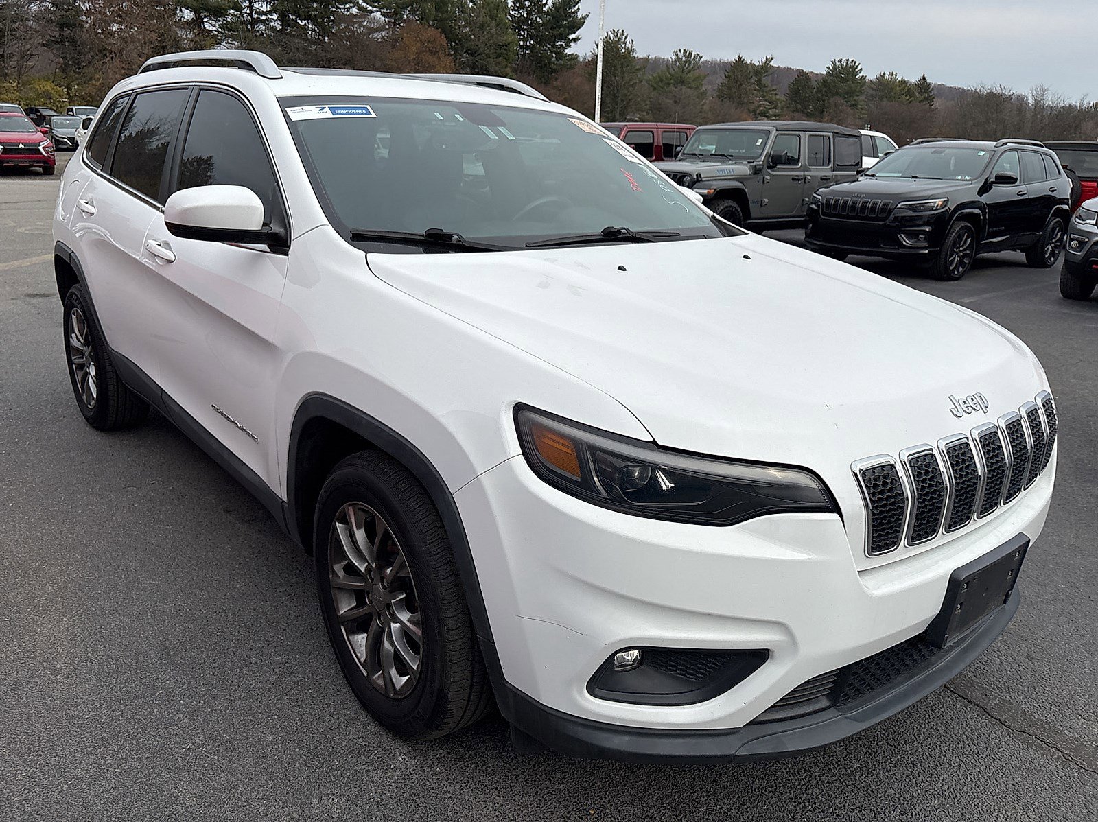 2019 Jeep Cherokee Latitude photo 3