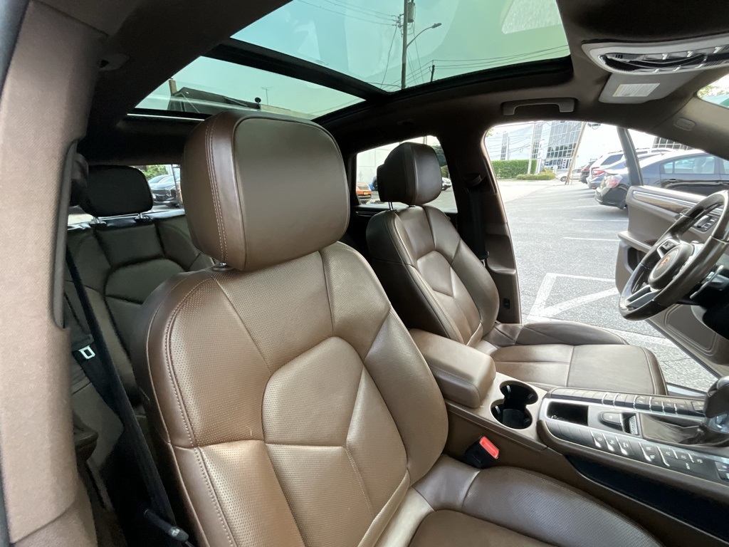2017 Porsche Macan S photo 33