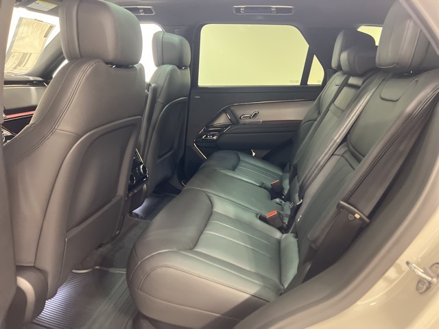 2025 Land Rover Range Rover Sport SE photo 20